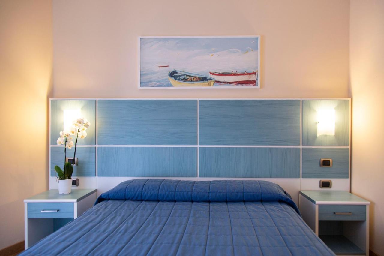 Residenza Del Mare Hotel Sant Isidoro  Luaran gambar